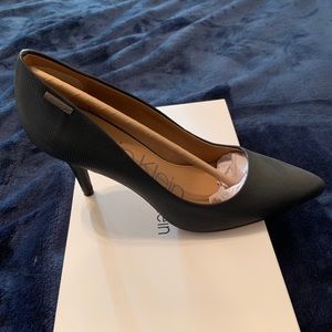 Calvin Klein Navy Lizard Pointed Toe Pump